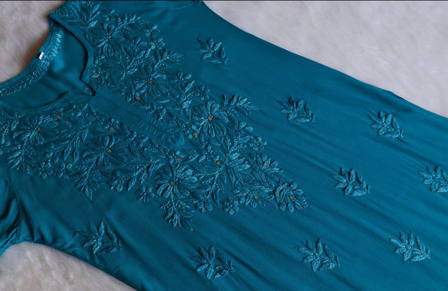 RAYON MUKAISH HANDWORK 3 PIECE SET IN PEACOCK BLUE. view 2