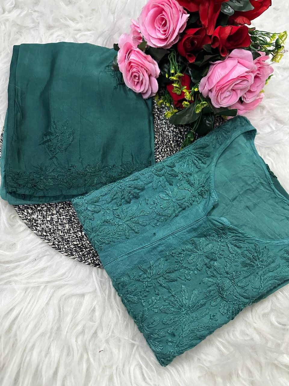 CHIKANKARI RAYON OMBRE 2 PIECE KURTI PLAZO SET.✨🌷 view 6