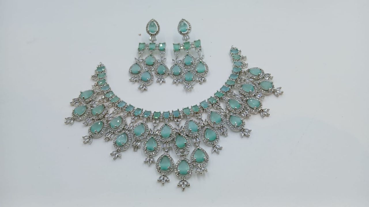 Elegant Aqua Set view 2