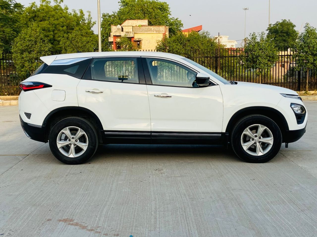 Tata Harrier XT 2020 MT view 3