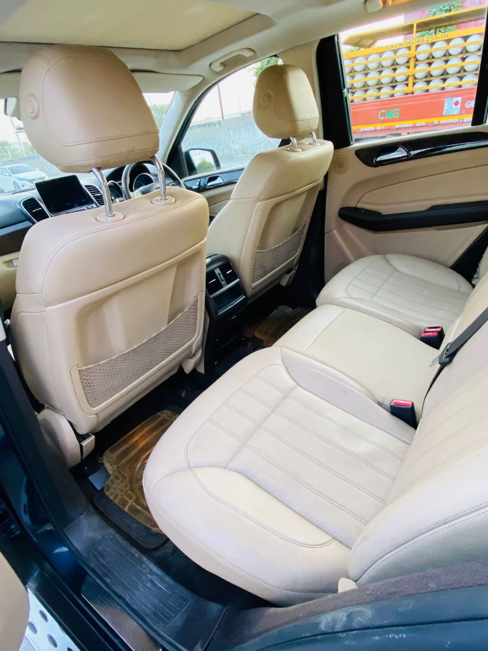 Mercedes-Benz GLE 250d 4 Matic view 9