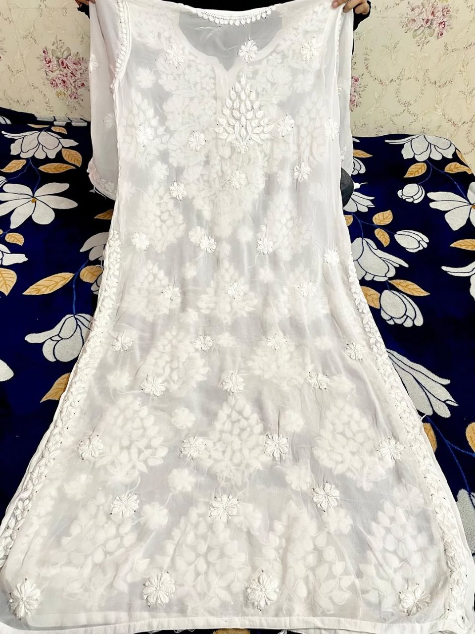 PURE VISCOSE GEORGETTE WHITE 3 PIECE SET WITH MUKAISH WORK. view 2