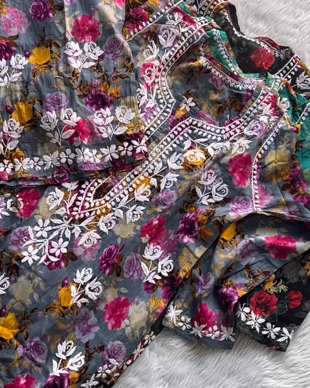 PURE MULMUL HANDWORK 2 PIECE SET IN PURPLE. view 3