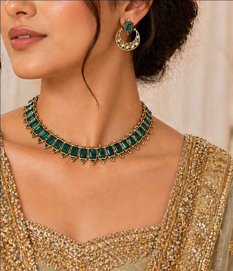 Emerald Necklace Set view 2