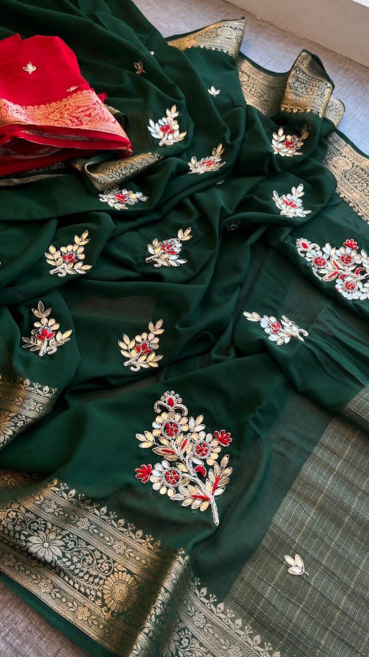 Elegant Dark Green Saree view 2