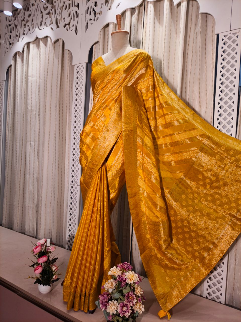 Banarasi Dola Silk 2 view 4