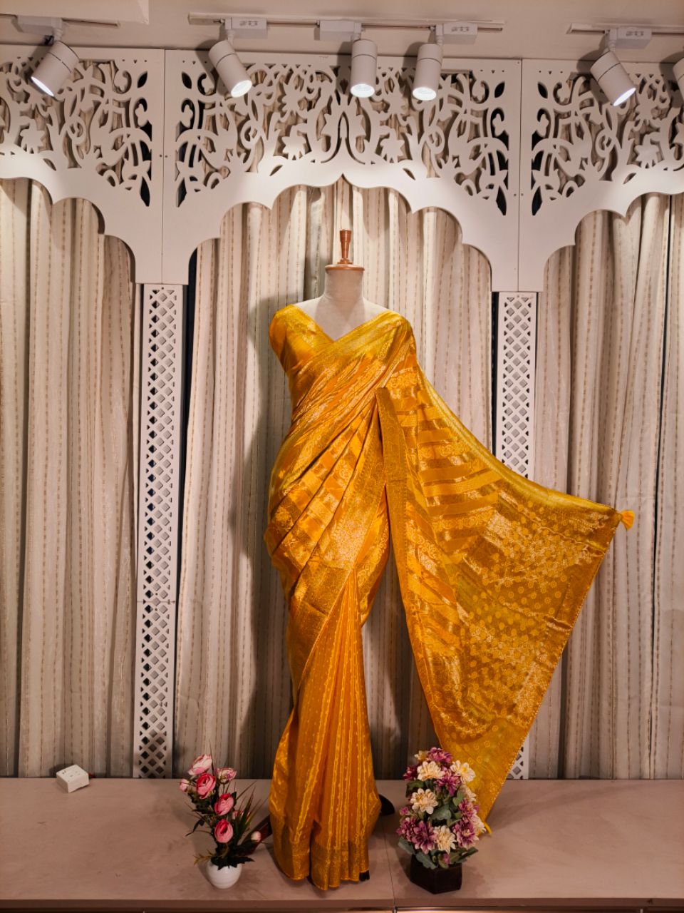 Banarasi Dola Silk 2 view 9