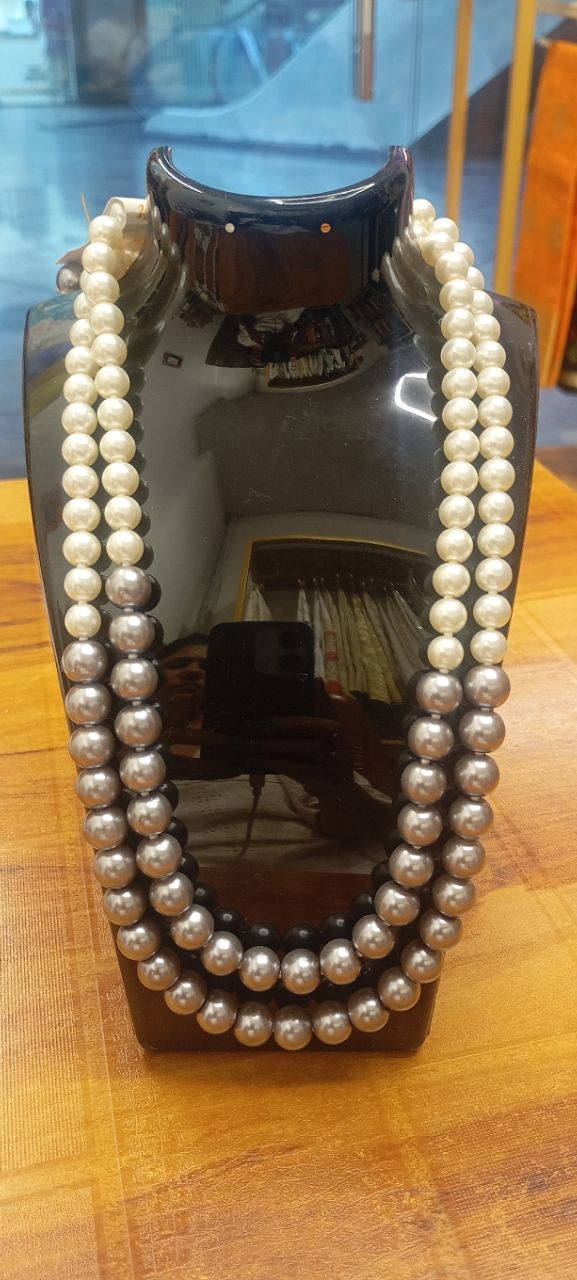 Grey Pearl Necklace view 3