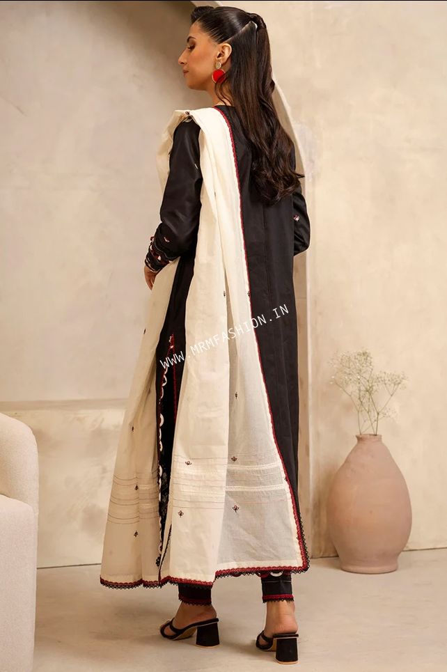 Zellbury Embroidered Lawn 3 Piece Unstitched Suit WUS25E30295/ DF0021 view 3