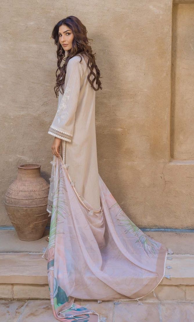 Sahar | Mirage Spring Luxury S24 - TL - LI 05 Lawn  (Embroidered) / SD0059 view 2