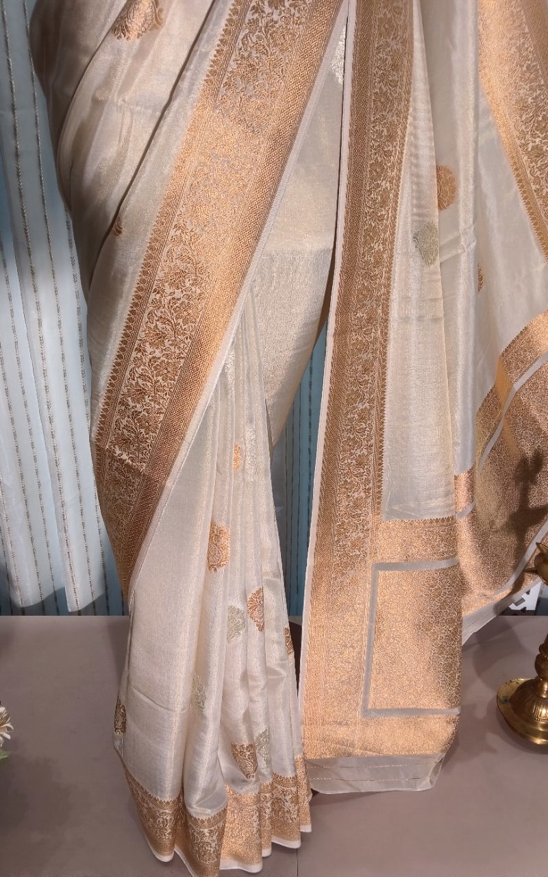 Banarasi Silk With Sona Rupa Butta and Jerry Border view 8