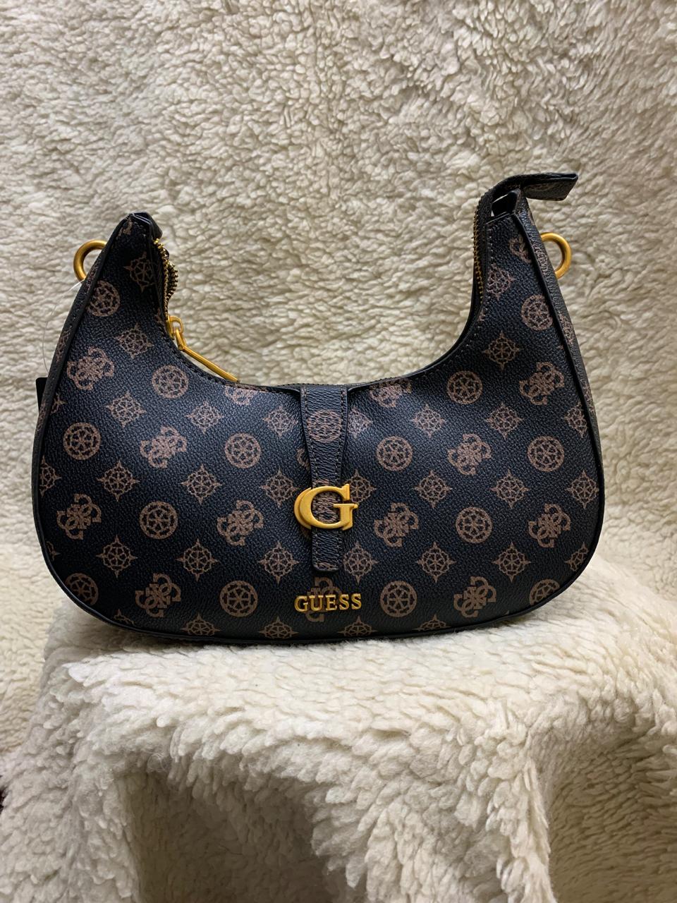 Guess Hobo Bag view 2