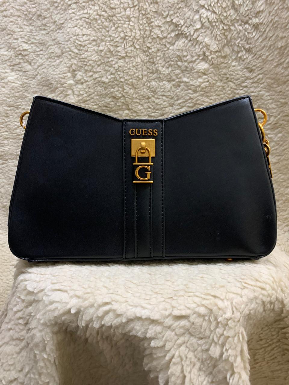Guess Bag 🛍️ view 2