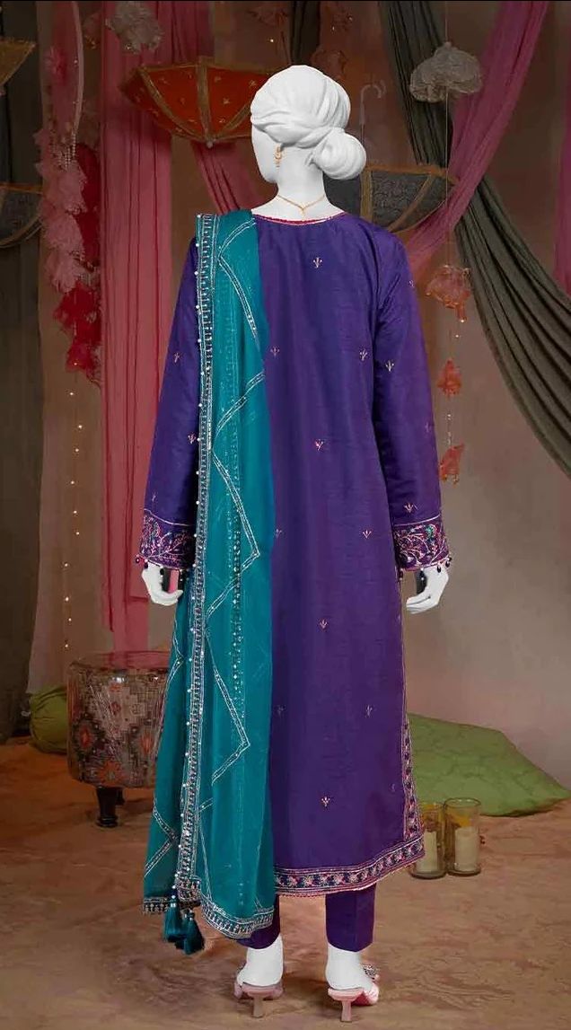 Raw Silk Purple Embroidered Suit / DF0010 view 3