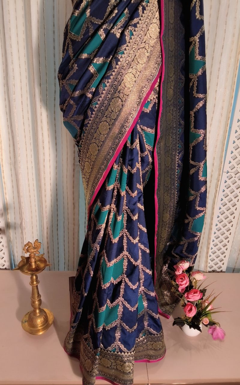 Banarasi Saree With Jerry Border Dual Colour Saree view 7