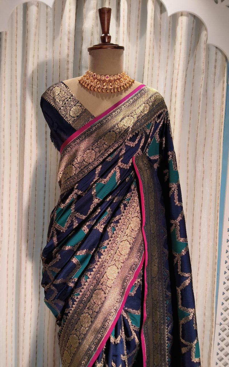 Banarasi Saree With Jerry Border Dual Colour Saree view 6