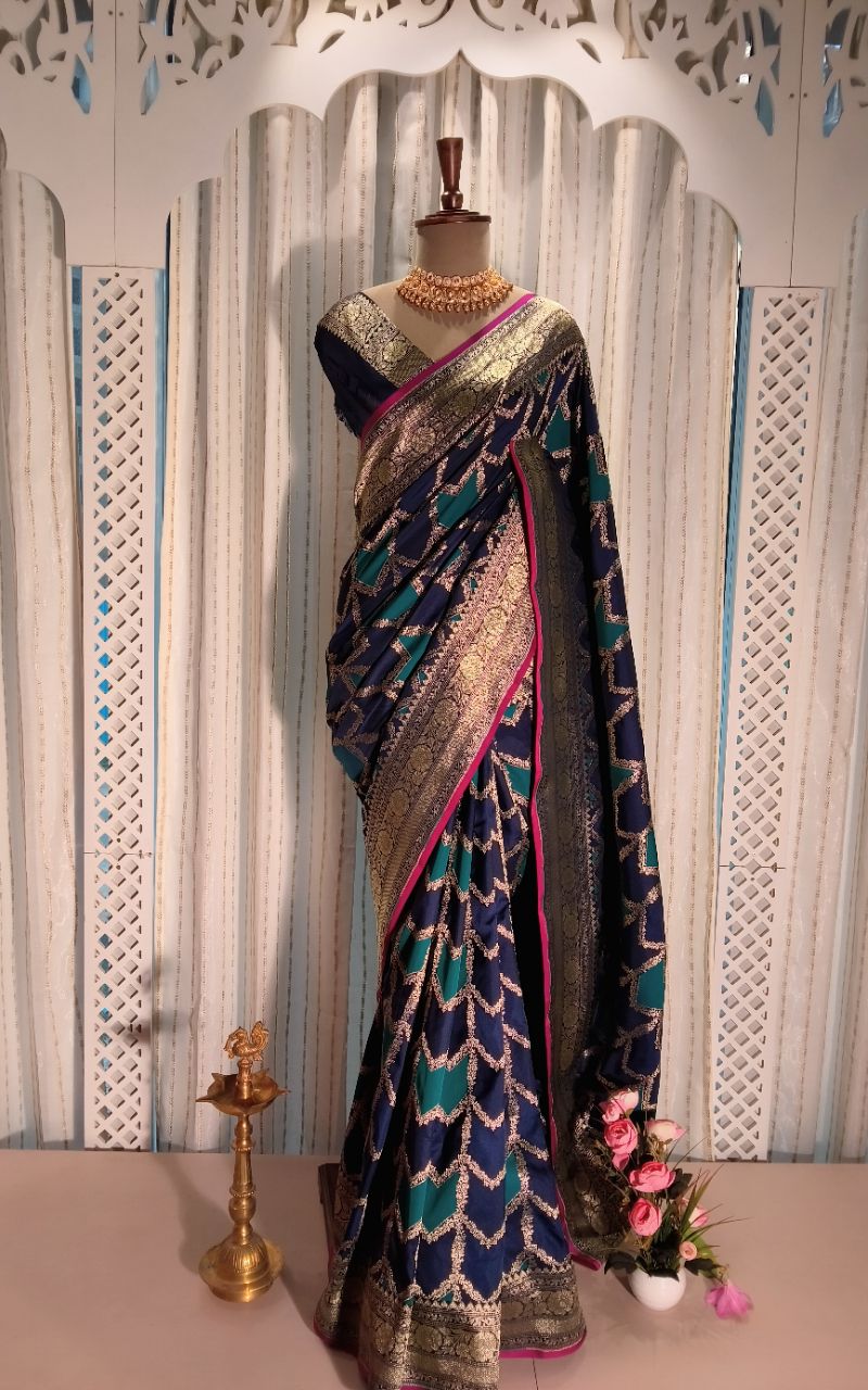 Banarasi Saree With Jerry Border Dual Colour Saree view 5