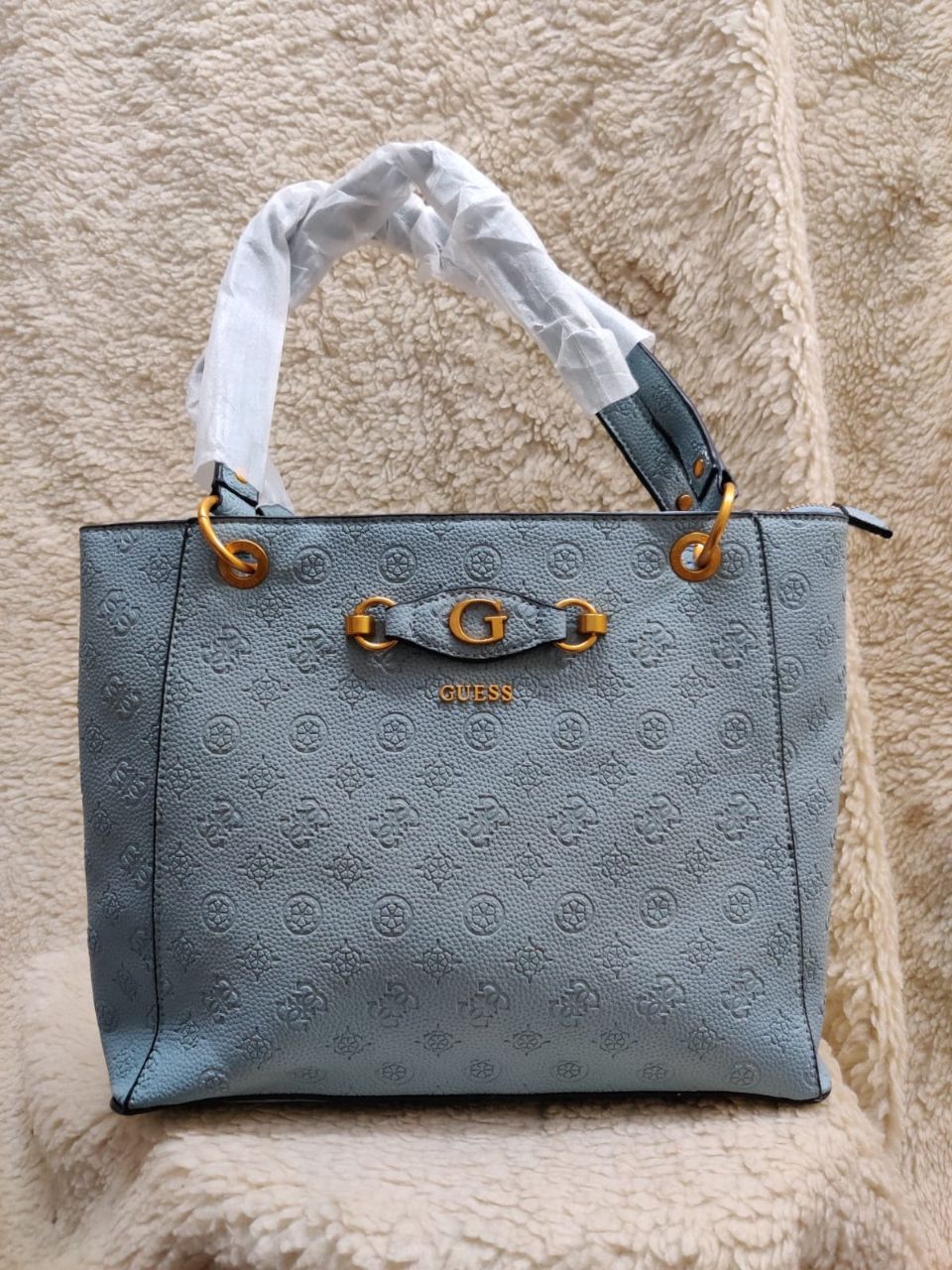 Guess Tote 🛍️ view 2