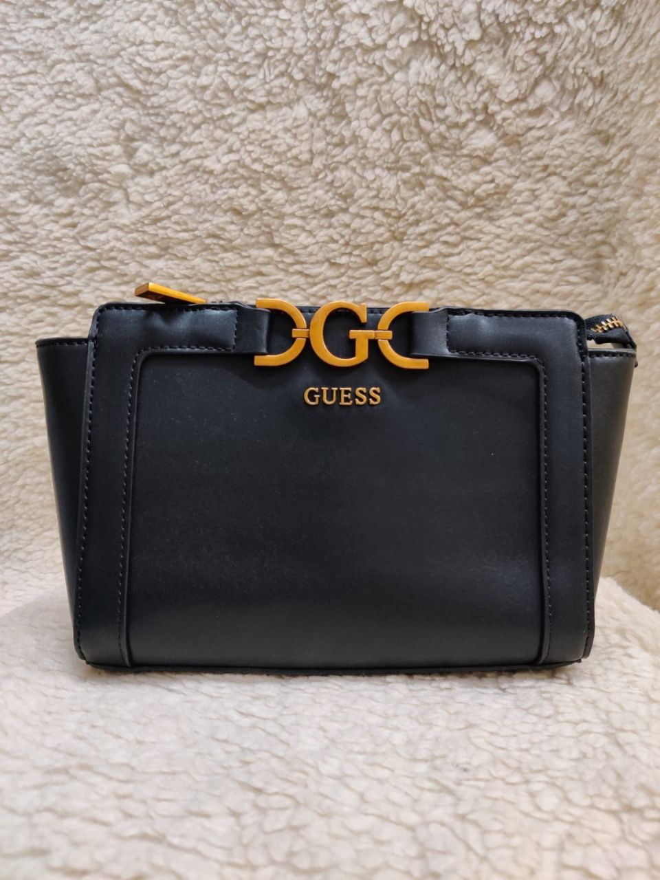 Guess Handbags 👜👜👜 view 2