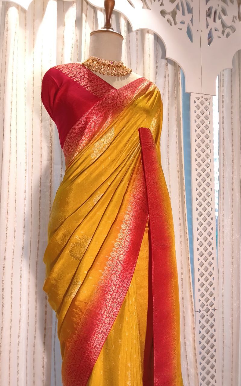Banarasi dola silk weaving saree view 6