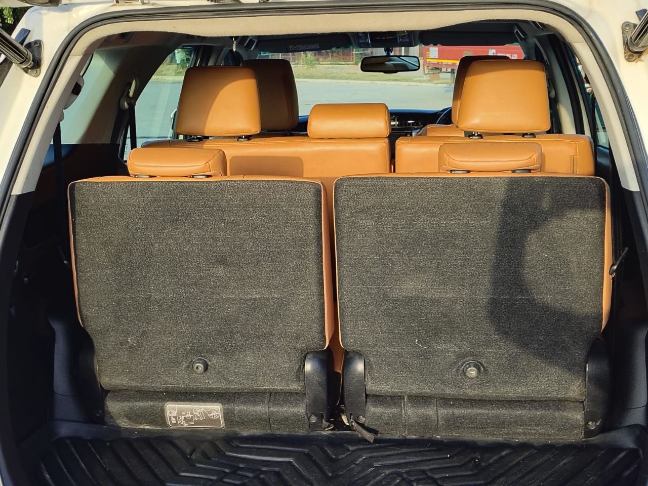 Toyota Fortuner view 8