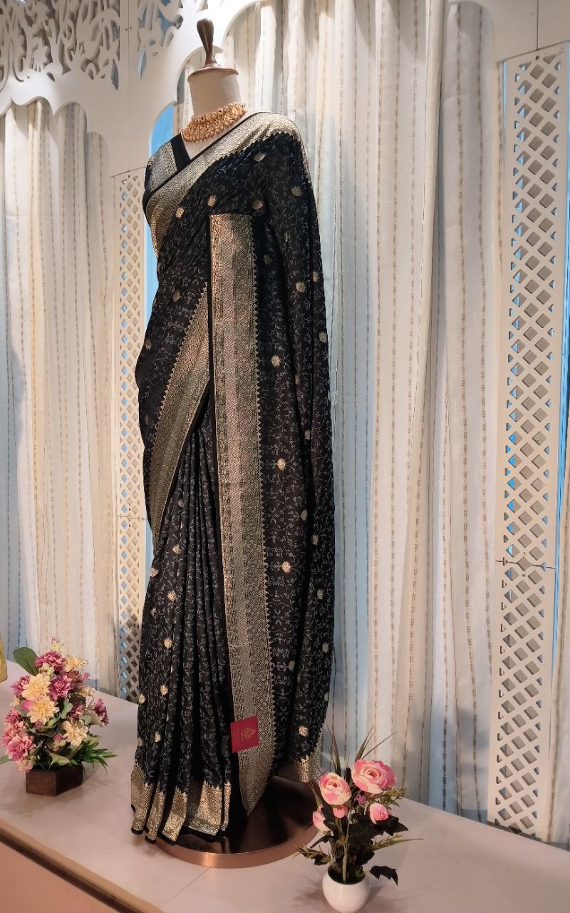 Banarasi tansuee silk saree with zari butta and border view 2