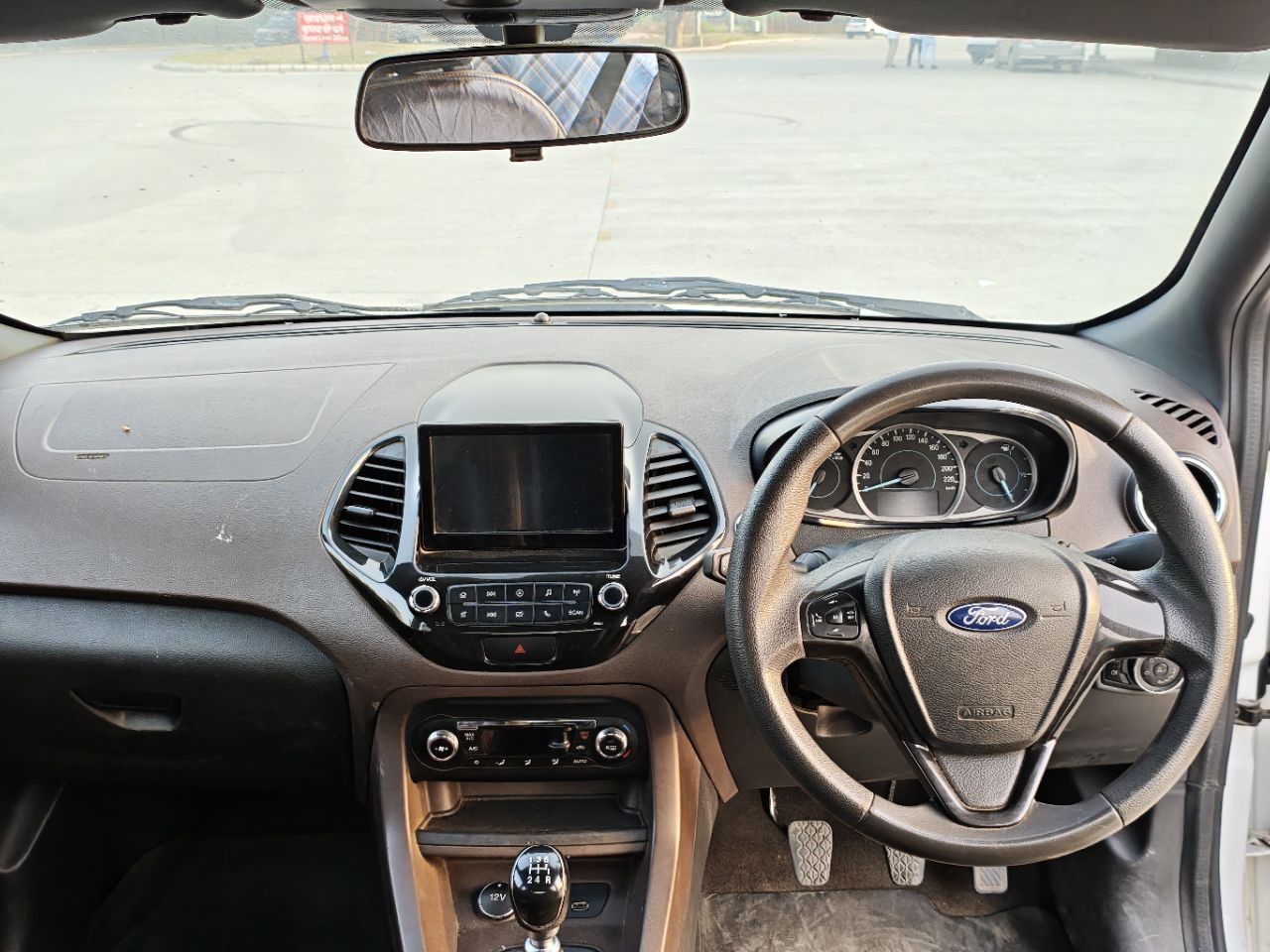 Ford Figo view 7