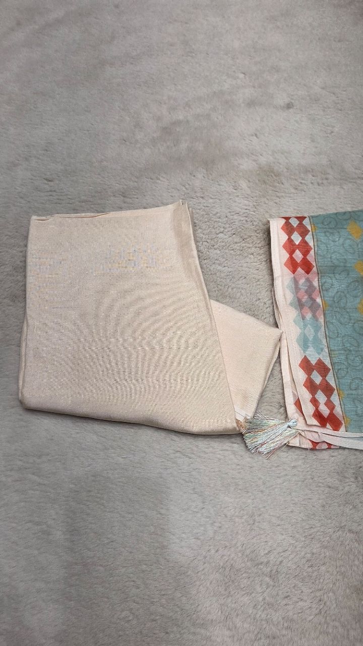 .Unstitched .Suit .Fabric view 5