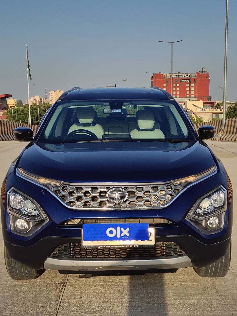 Tata Safari XZ+ view 3