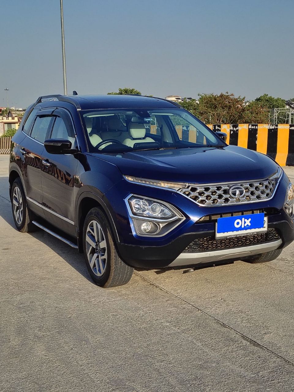Tata Safari XZ+ view 2