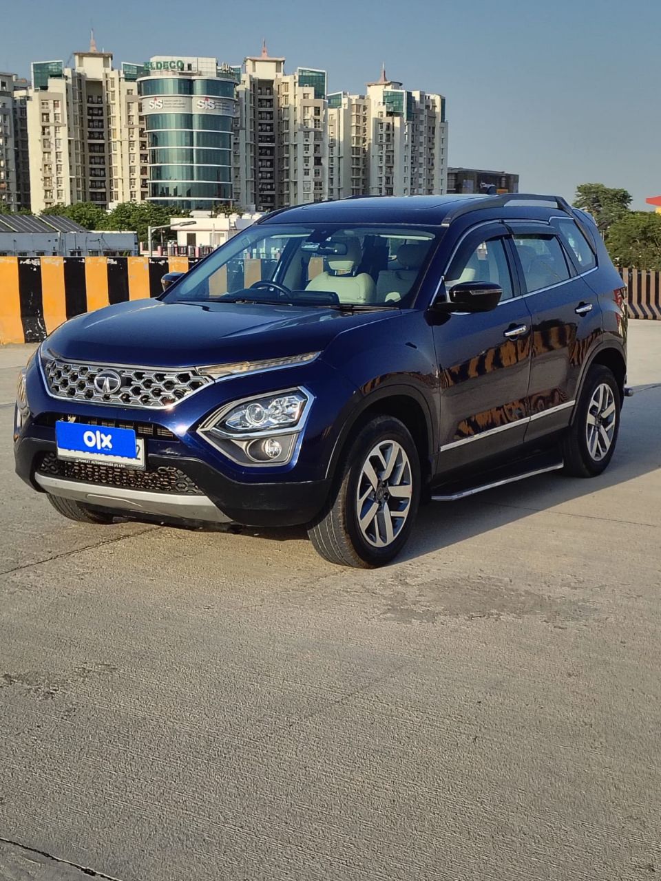 Tata Safari XZ+ view 4