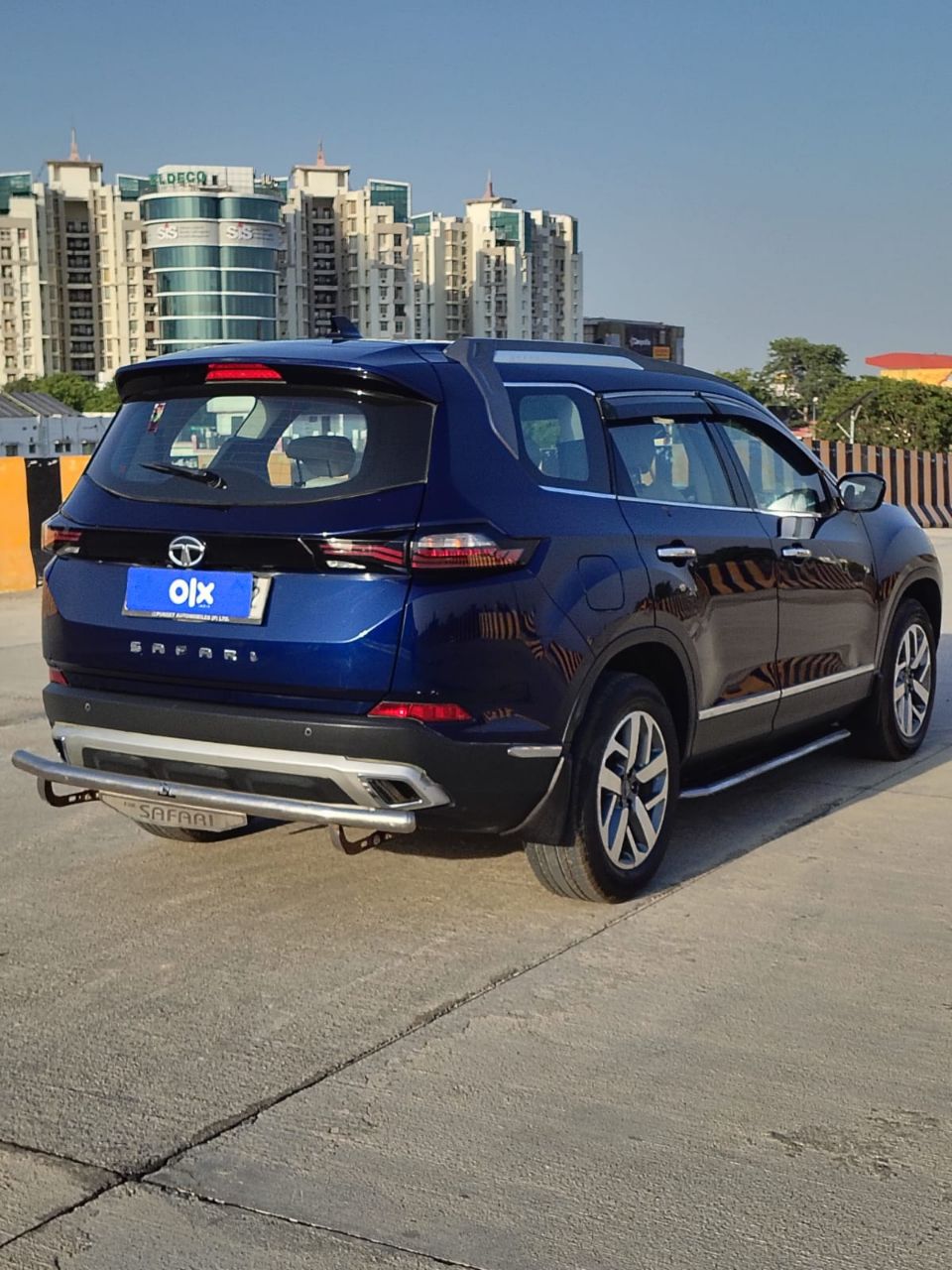 Tata Safari XZ+ view 7