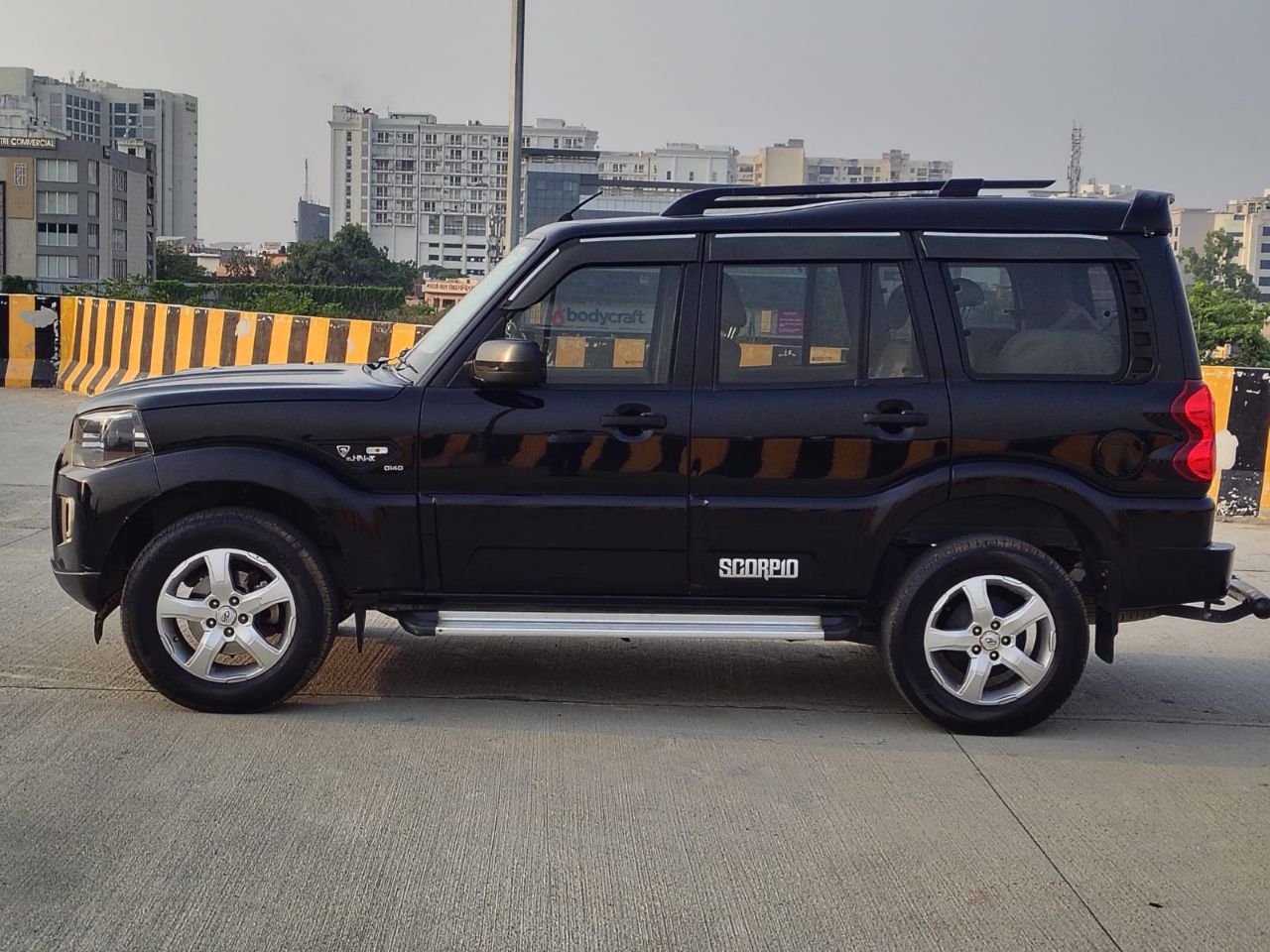 Mahindra Scorpio S5 2020 view 9