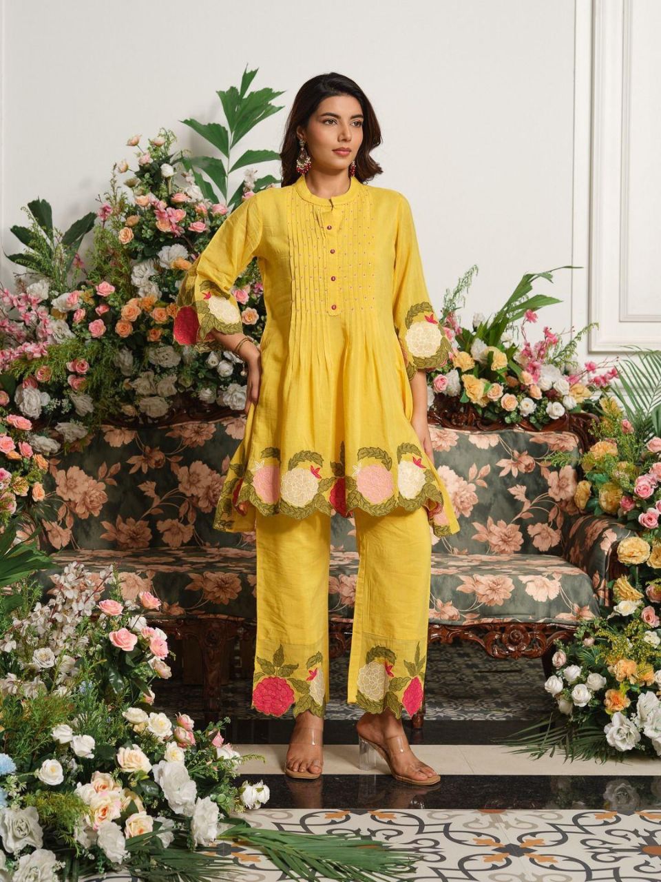 Embroidered Kurta Set view 4