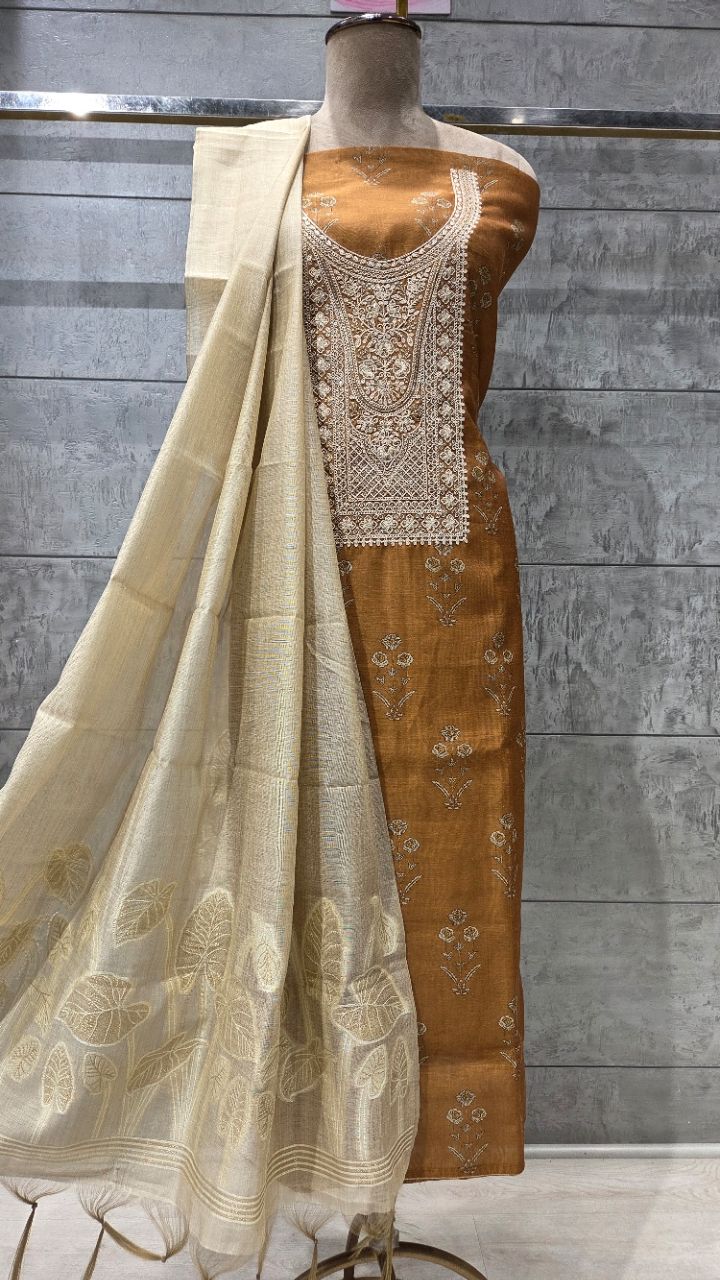 .UnstitchedSuit. Fabric view 2