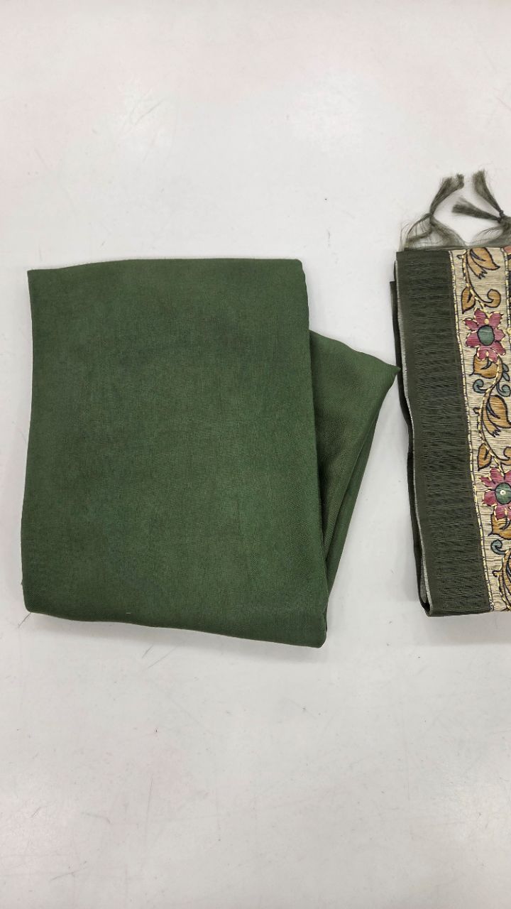 . Unstitched.. Suit Fabric view 5