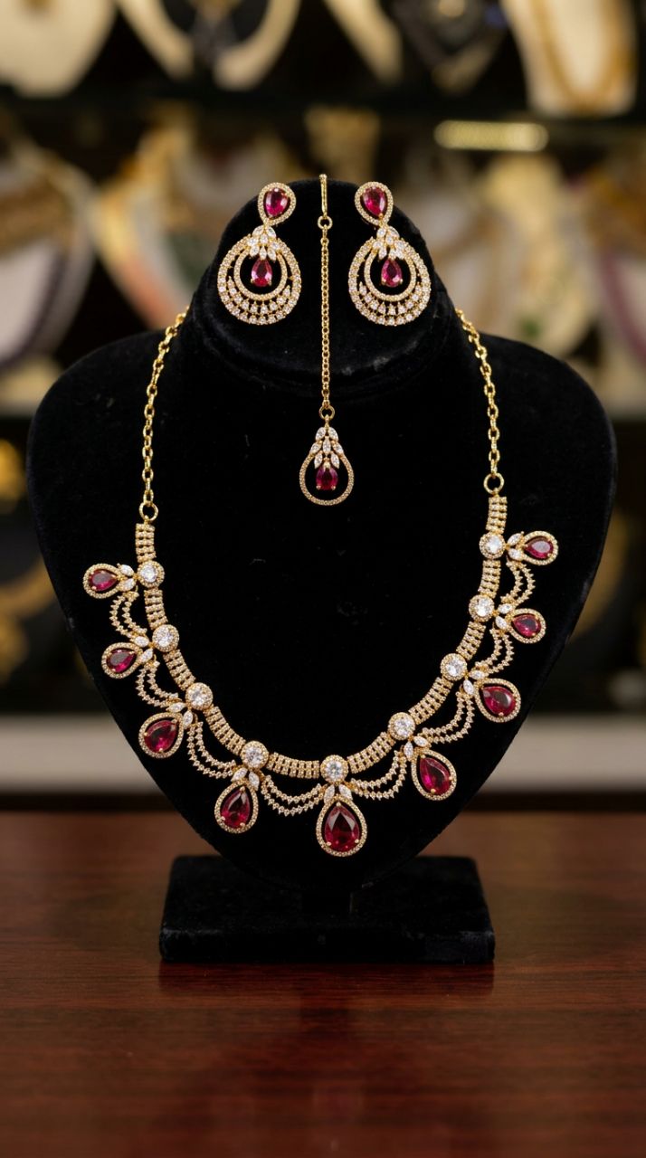 Elegant Pink Necklace view 5