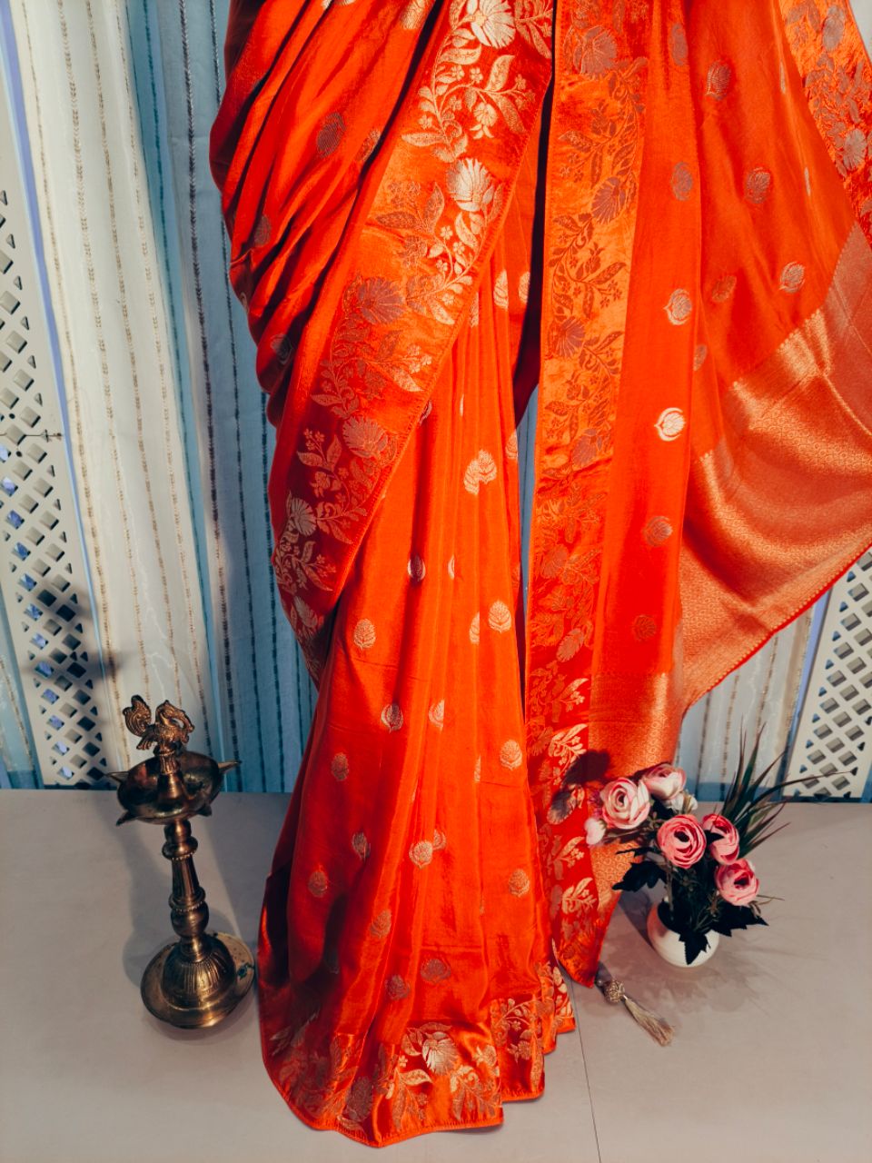 Dola Silk With Weaving Border view 6