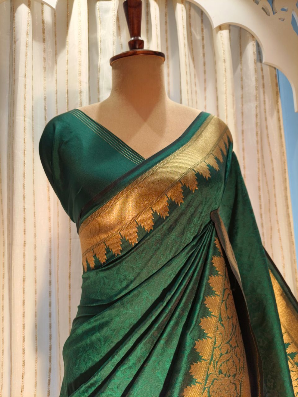 Banarasi With Full Weaving Border And Palla Saree view 6