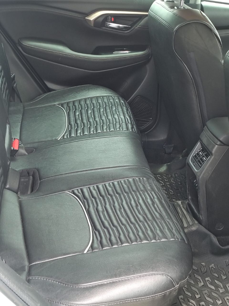 Maruti Suzuki Grand Vitara Zeta+ Strong Hybrid view 8
