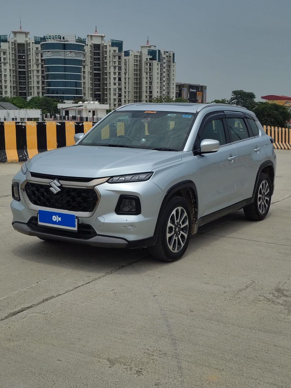 Maruti Suzuki Grand Vitara Zeta+ Strong Hybrid view 4