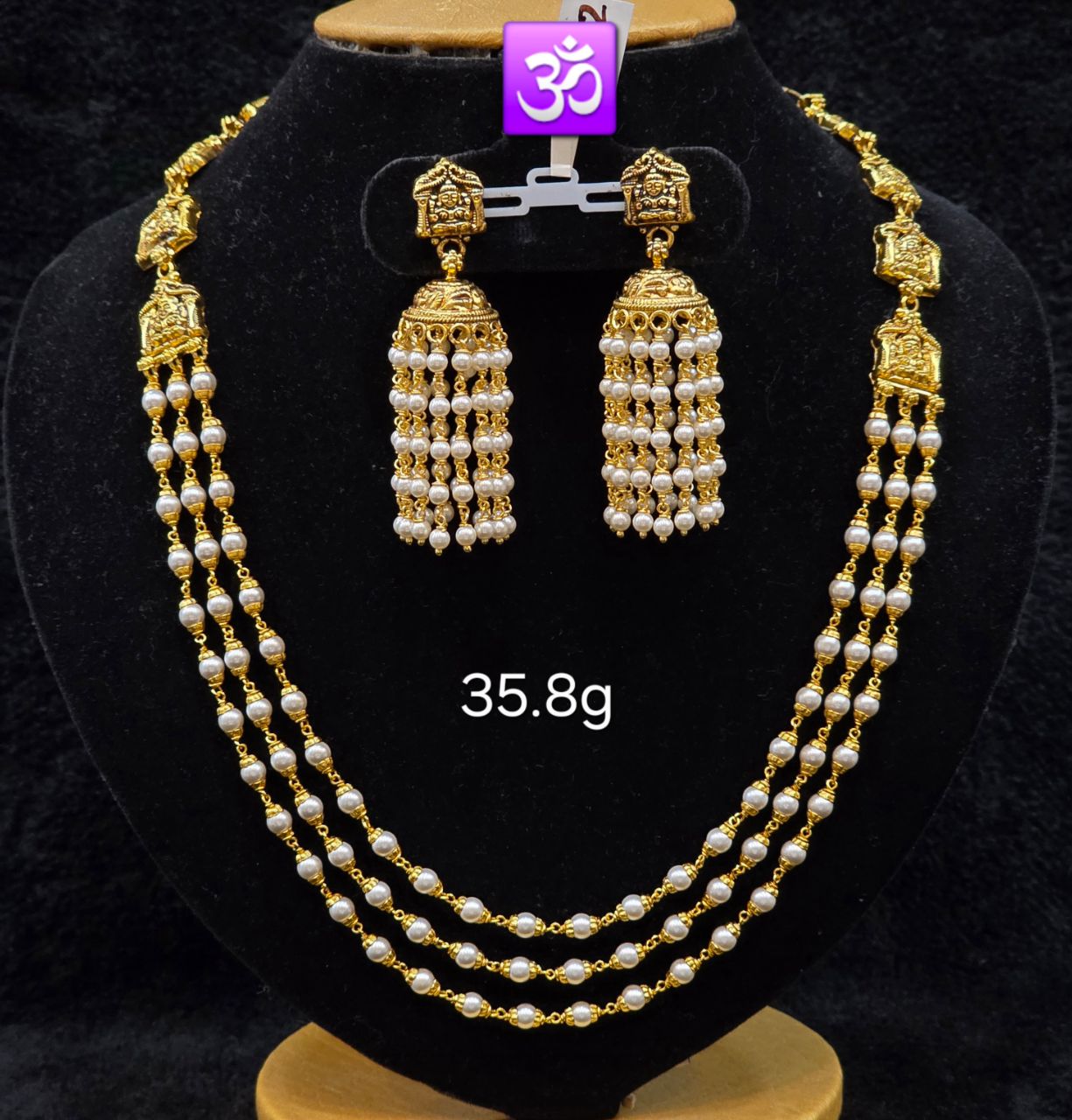 Traditional Pearl Necklace Set