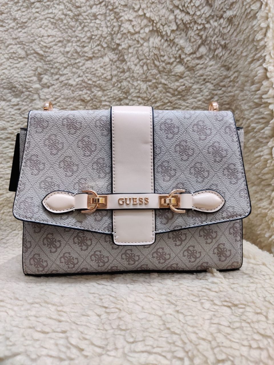 Guess Handbag 👜👜👜 view 2