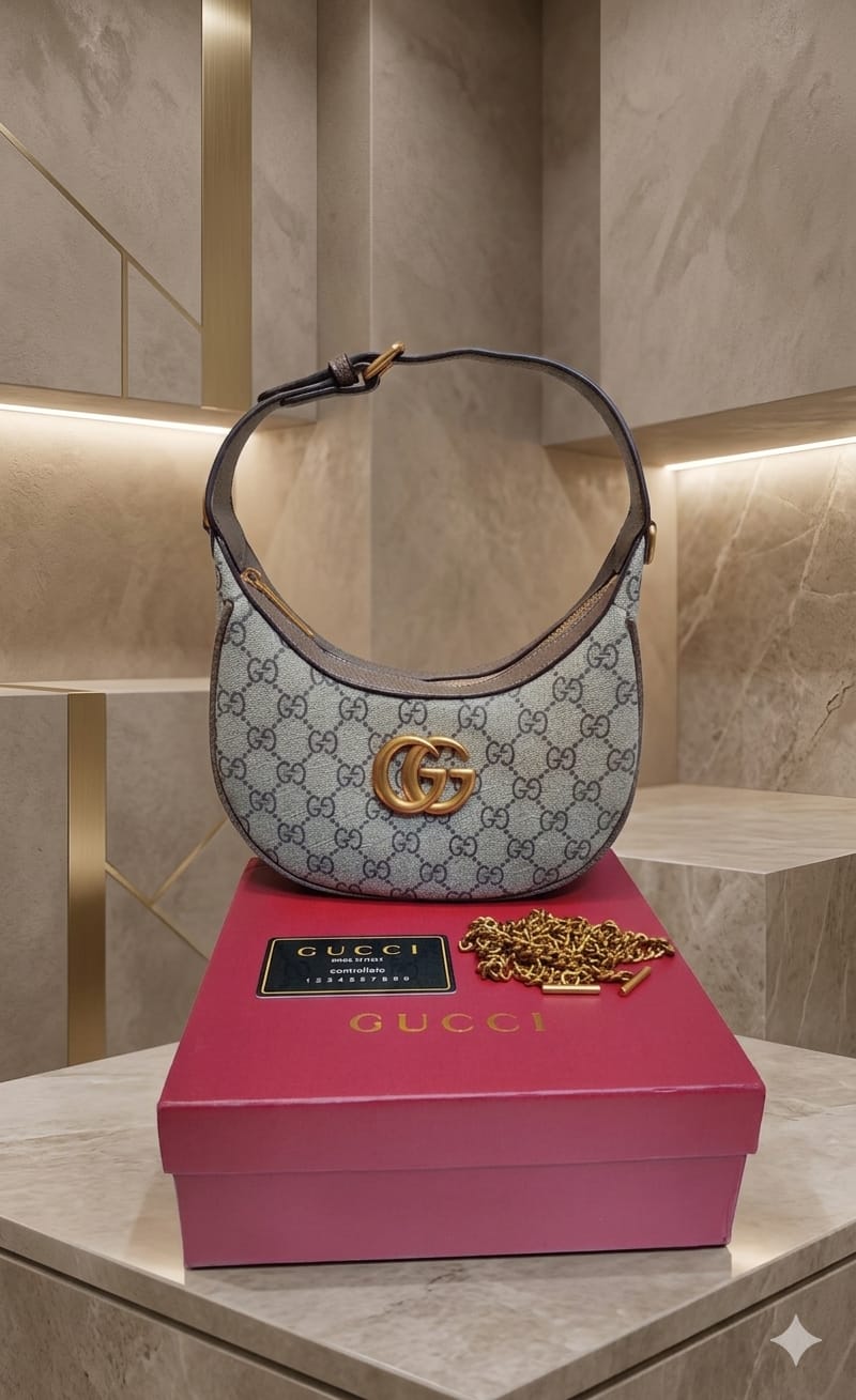 Gucci Hobo Bag view 5