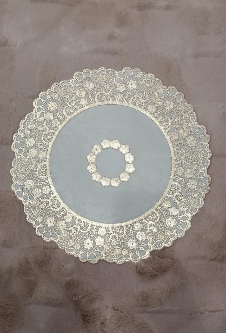 Lace Table Mat view 2