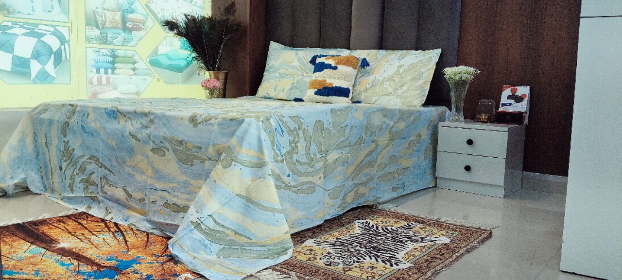 Marble Pattern Bed Cover view 3