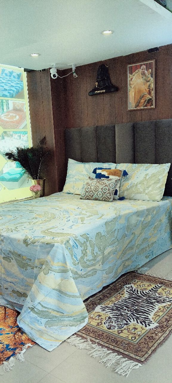 Marble Pattern Bed Cover view 4