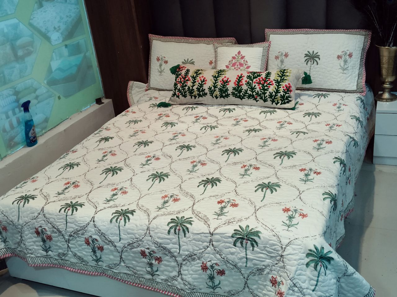 Pure Mulmul Bed Cover view 3