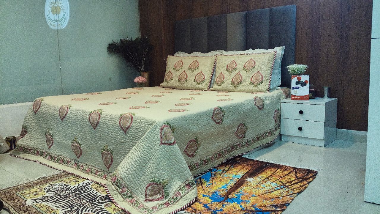 Floral Quilted Bedspread view 2