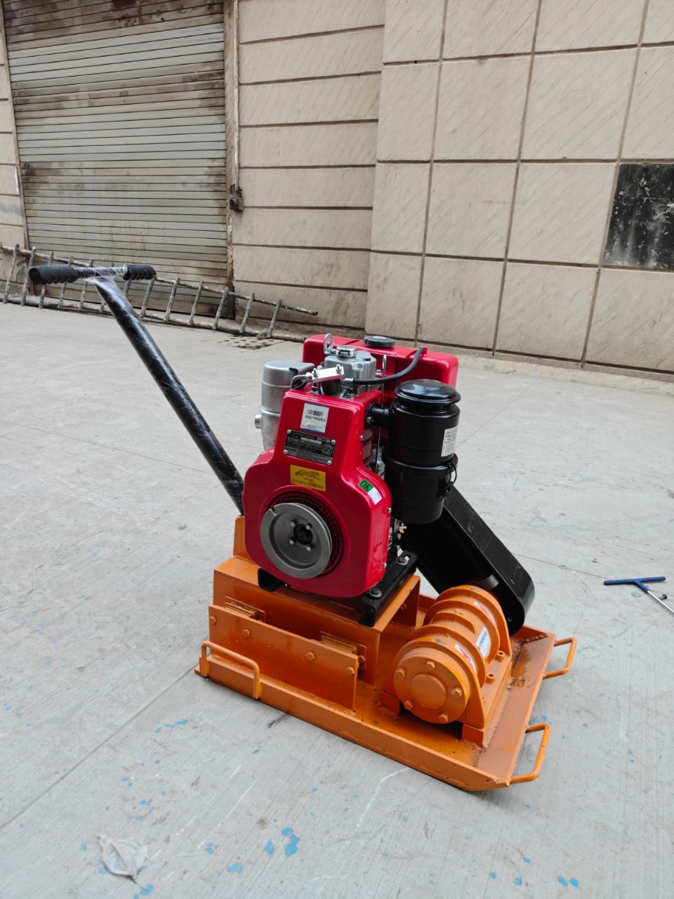 Compactor Machine Greaves Engine– Dacon view 3